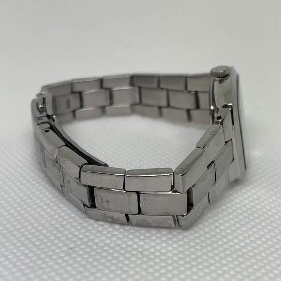 Kenneth Cole Reaction silver tone women wrist watch quartz analog 5” running - Picture 6 of 7